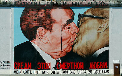 Dmitry Vrubel, Mein Gott, hilf mir, diese tödliche Liebe zu überleben, 2009 © Stiftung Berliner Mauer, photographer: Günther Schaefer