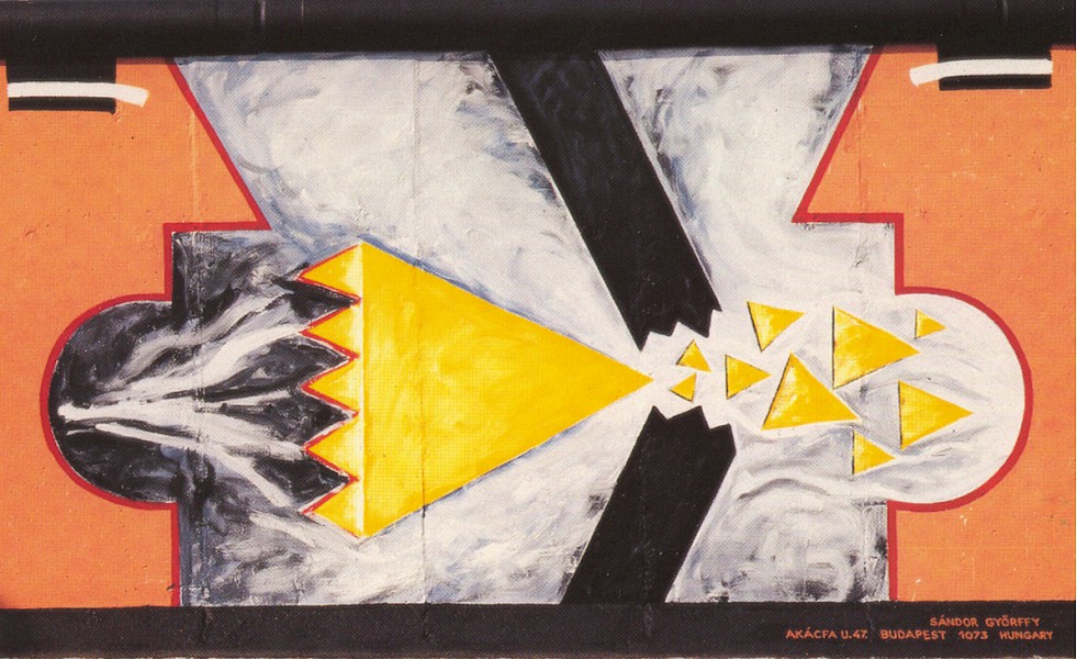 East Side Gallery: Sándor Györffy, Mauerdurchbruch, 1990 © Stiftung Berliner Mauer, postcard