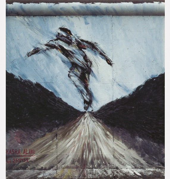 East Side Gallery: Kasra Alavi, Flucht, 1990 © Stiftung Berliner Mauer, postcard
