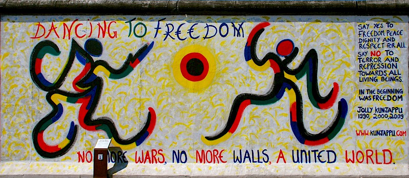 Jolly Kunjappu, Dancing To Freedom, 2009 © Stiftung Berliner Mauer, photographer: Günther Schaefer