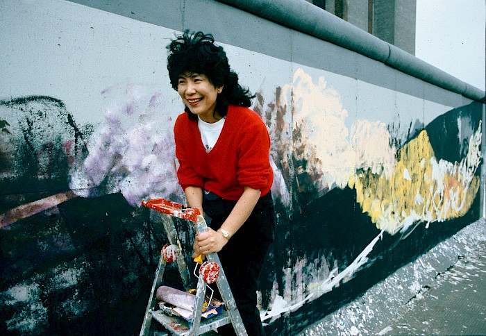 Kikue Miyatake at the East Side Gallery, 1990