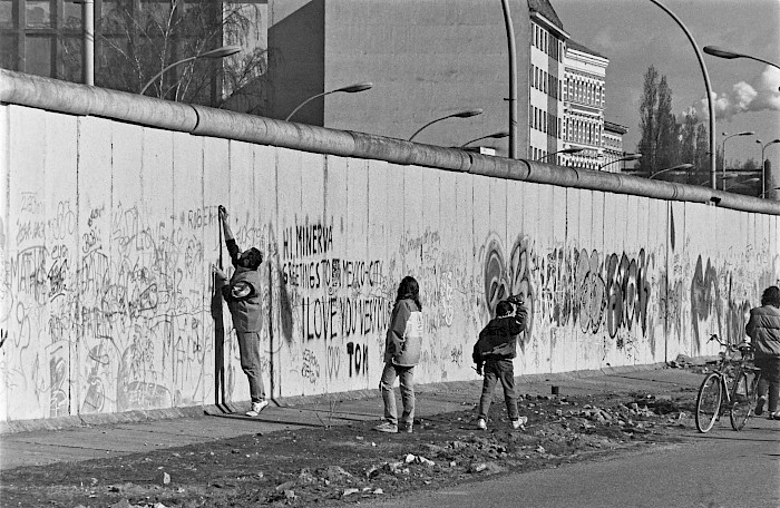 West Side Gallery, March 1991